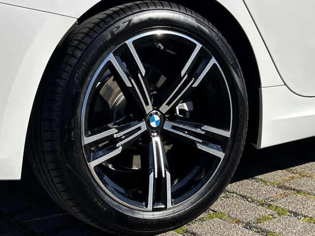 BMW 320 d xDr.M Sport HUD ACC SuView.LiveProf.HiFi18 Sportpaket Bluetooth Navi LED Klima Aktivlenkung PDC Ansicht 9 für Fahrzeugdetailseite