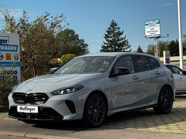 BMW M135 xDr. DrivAss Navi Kamera PA. Ha/Ka 19 Sportpaket LED Klima PDC el. Fenster Ansicht 5 für Fahrzeugdetailseite