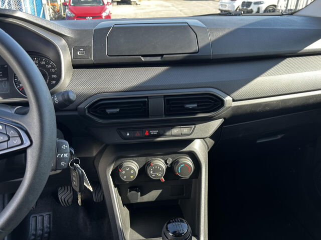 DACIA Jogger TCe110 Essential DAB LED Klima 8-Fach Bluetooth el. Fenster Ansicht 14 für Fahrzeugdetailseite