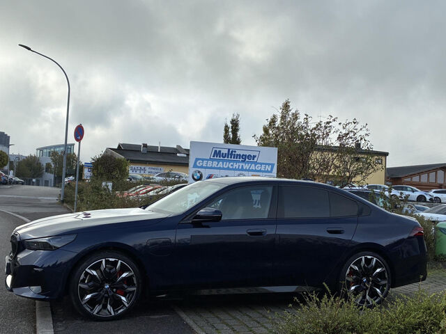 BMW 550 e xDr.M Sport PRO IntAktiv.Autobahn.B+W.AHK21 Sportpaket Bluetooth HUD Navi LED Klima Aktivlenkun Ansicht 5 für Fahrzeugdetailseite