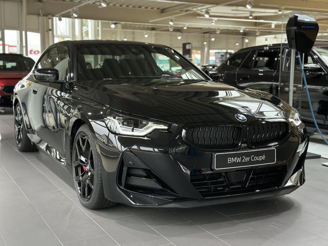 BMW 220 i CoupÃ© M Pro ACC Ad-LED SuView H/K AHK 19 Sportpaket Bluetooth HUD Navi Klima Aktivlenkung PD Ansicht 4 für Fahrzeugdetailseite