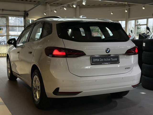 BMW 216 Active Tourer 216i Active Tourer Live+ RFK LED PanoD. Sitzhzg. Navi Klima PDC el. Fenster Ansicht 7 für Fahrzeugdetailseite