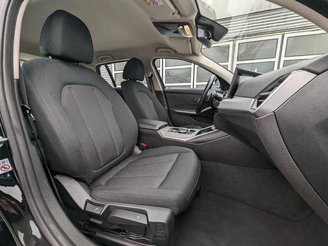 BMW 320 e T. Live-Widescreen DAB Sitzheizung LED PDC Bluetooth Navi Klima Standhzg el. Fenster Ansicht 11 für Fahrzeugdetailseite