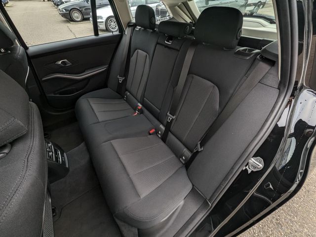 BMW 320 e T. Live-Widescreen DAB Sitzheizung LED PDC Bluetooth Navi Klima Standhzg el. Fenster Ansicht 12 für Fahrzeugdetailseite