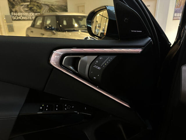 BMW X3 20d xD. M Sport Pro ACC Ha/Ka AHK SurView. 21 Sportpaket Bluetooth HUD Navi LED Vollleder Klima A Ansicht 14 für Fahrzeugdetailseite