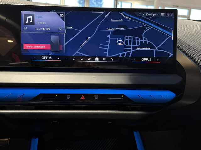 BMW X3 M50 xDrive ACC Ha/Ka PanoD. Sitzbel. SurView. Sportpaket Bluetooth HUD Navi LED Vollleder Klima A Ansicht 8 für Fahrzeugdetailseite