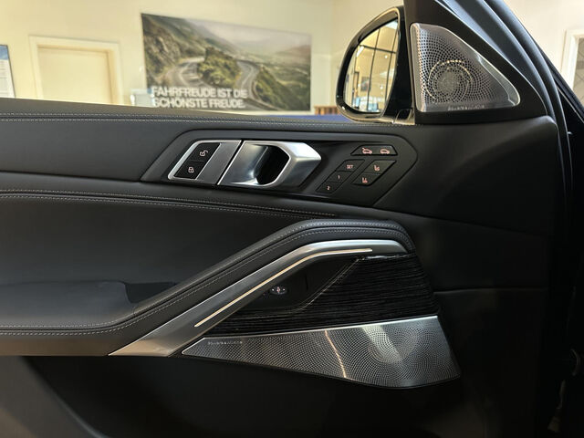 BMW X6 xD.40d M Sport Pro Integral Bowers AHK ACC 22 Sportpaket Bluetooth HUD Navi LED Vollleder Klima A Ansicht 12 für Fahrzeugdetailseite