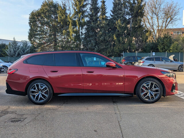 BMW 540 d xDr.M Sport Pro IntAktivL.PanoDach 360Â° AHK Sportpaket Bluetooth HUD Navi LED Vollleder Klim Ansicht 5 für Fahrzeugdetailseite