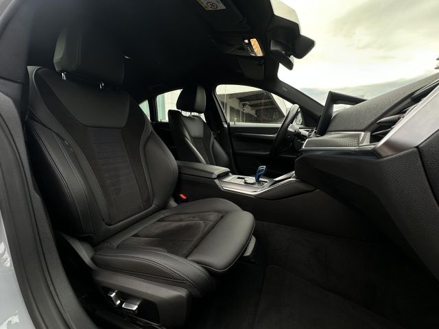 BMW i4 e35 GC M Sport ACC SuView.LiveProf.DAB Memory Sportpaket Bluetooth Navi LED Klima Standhzg PDC el Ansicht 11 für Fahrzeugdetailseite