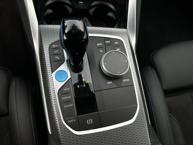 BMW i4 e35 GC M Sport ACC SuView.LiveProf.DAB Memory Sportpaket Bluetooth Navi LED Klima Standhzg PDC el Ansicht 13 für Fahrzeugdetailseite