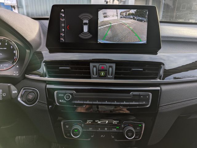 BMW X1 x25e xLine HUD ACC Kamera PanoD.Memory Navi+ Bluetooth LED Klima PDC el. Fenster Ansicht 14 für Fahrzeugdetailseite