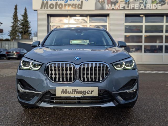 BMW X1 x25e xLine HUD ACC Kamera PanoD.Memory Navi+ Bluetooth LED Klima PDC el. Fenster Ansicht 3 für Fahrzeugdetailseite