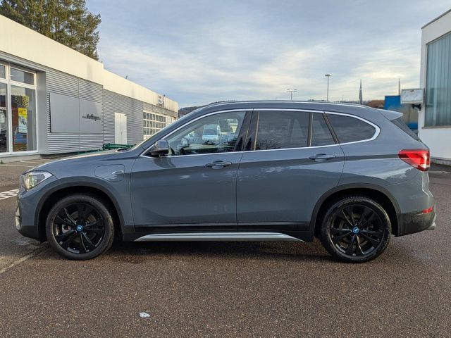 BMW X1 x25e xLine HUD ACC Kamera PanoD.Memory Navi+ Bluetooth LED Klima PDC el. Fenster Ansicht 6 für Fahrzeugdetailseite