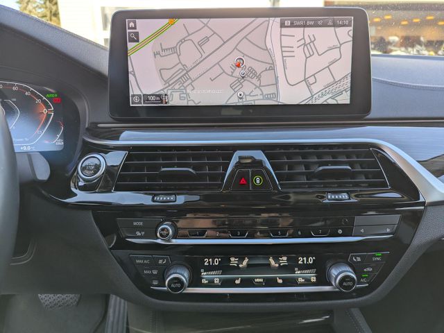 BMW 520 d Sports.Leder HUD ACC Kamera Laser HiFi AHK Bluetooth Navi Vollleder Klima PDC el. Fenster Ansicht 13 für Fahrzeugdetailseite