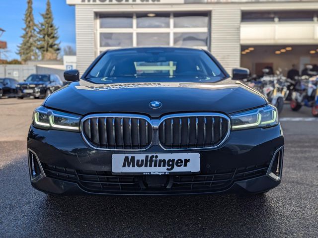 BMW 520 d Sports.Leder HUD ACC Kamera Laser HiFi AHK Bluetooth Navi Vollleder Klima PDC el. Fenster Ansicht 3 für Fahrzeugdetailseite