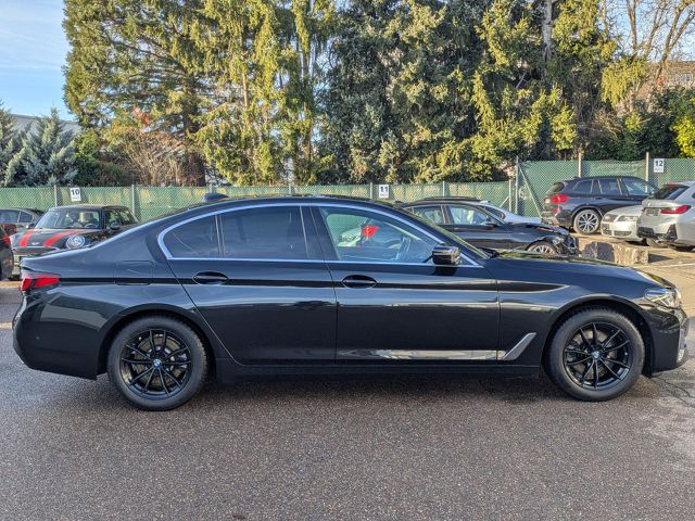BMW 520 d Sports.Leder HUD ACC Kamera Laser HiFi AHK Bluetooth Navi Vollleder Klima PDC el. Fenster Ansicht 5 für Fahrzeugdetailseite