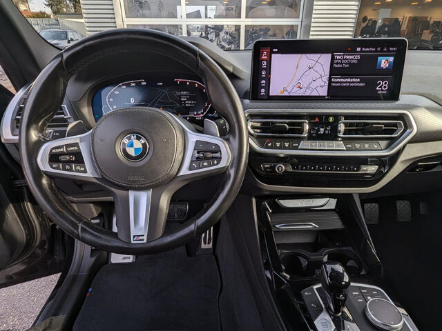 BMW X3 x30i M Sport LiveProf.Kamera PanoDach AHK 19 Sportpaket Bluetooth Navi LED Klima Aktivlenkung PDC Ansicht 12 für Fahrzeugdetailseite