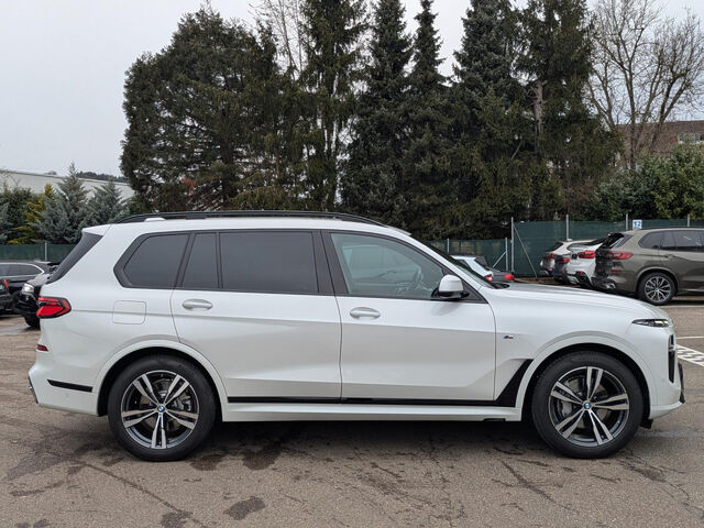 BMW X7 x40i M Sport IntAktivL.Standh.KomfS.Soft AHK Sportpaket Bluetooth HUD Navi LED Vollleder Klima Lu Ansicht 5 für Fahrzeugdetailseite