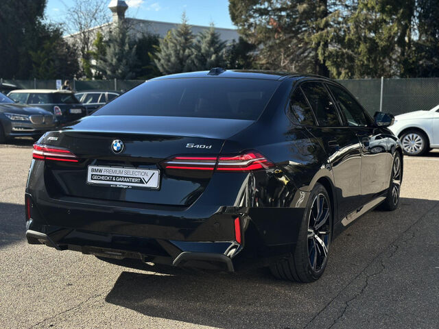 BMW 540 d xDr.M Sport ACC SuView Sitzbel.B+W.AHK 20 Sportpaket Bluetooth HUD Navi LED Vollleder Klima PDC Ansicht 7 für Fahrzeugdetailseite
