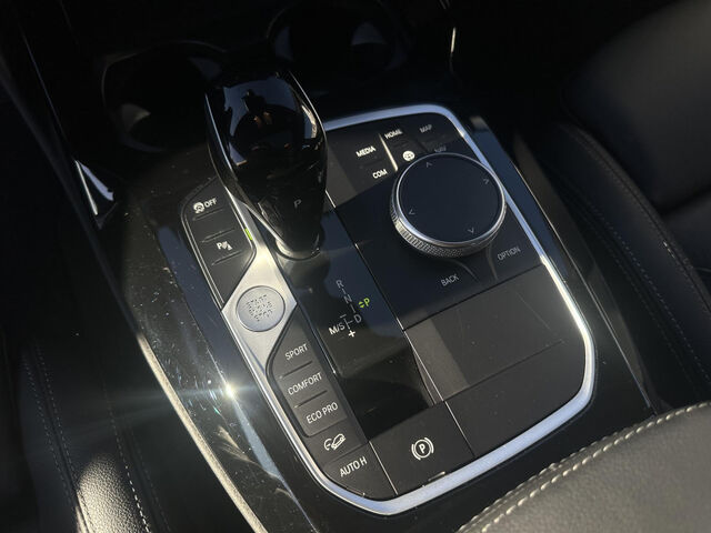 BMW X4 x30d M Sport PanoD.AHK HUD Kamera Laser Ha/Ka Sportpaket Bluetooth Navi Vollleder Klima PDC el. F Ansicht 15 für Fahrzeugdetailseite