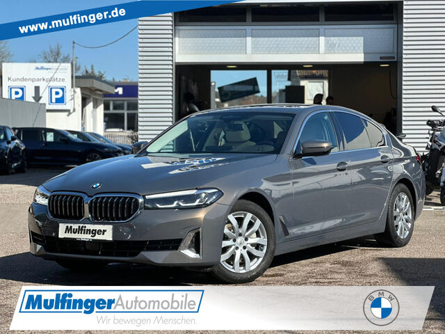 BMW 530 i xDr.Sports.HUD ACC GlasD.Intel-Aktivl.HiFi Bluetooth Navi LED Vollleder Klima Aktivlenkung PDC Ansicht 1 für Fahrzeugdetailseite