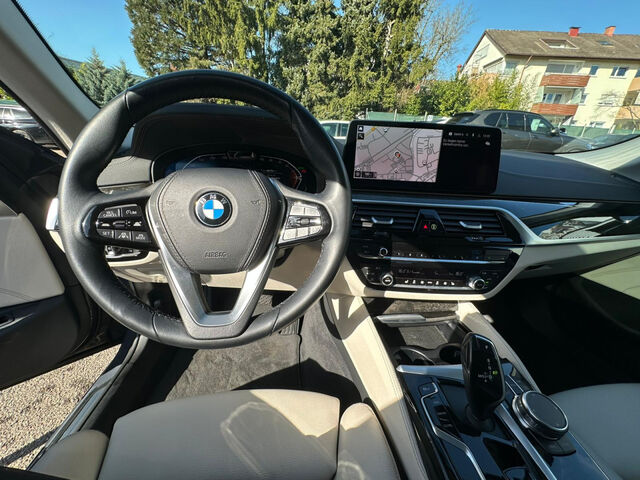 BMW 530 i xDr.Sports.HUD ACC GlasD.Intel-Aktivl.HiFi Bluetooth Navi LED Vollleder Klima Aktivlenkung PDC Ansicht 11 für Fahrzeugdetailseite
