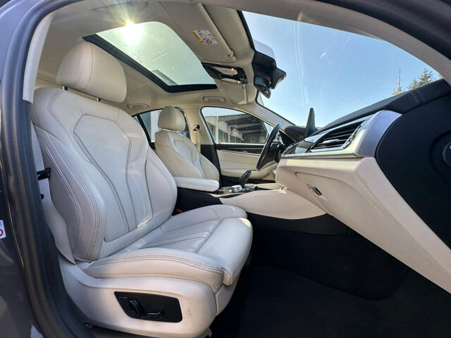 BMW 530 i xDr.Sports.HUD ACC GlasD.Intel-Aktivl.HiFi Bluetooth Navi LED Vollleder Klima Aktivlenkung PDC Ansicht 12 für Fahrzeugdetailseite