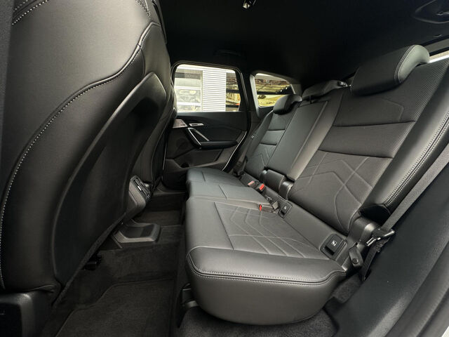 BMW X1 x23i M Sport ACC Kamera Aktivsitz KomfZ.Ha/Ka Sportpaket Bluetooth Navi LED Vollleder Klima PDC e Ansicht 11 für Fahrzeugdetailseite