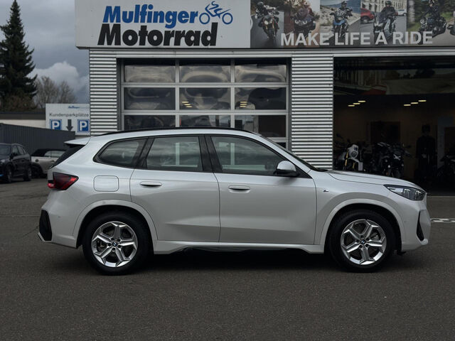 BMW X1 x23i M Sport ACC Kamera Aktivsitz KomfZ.Ha/Ka Sportpaket Bluetooth Navi LED Vollleder Klima PDC e Ansicht 5 für Fahrzeugdetailseite