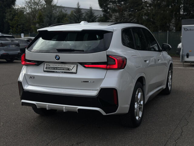 BMW X1 x23i M Sport ACC Kamera Aktivsitz KomfZ.Ha/Ka Sportpaket Bluetooth Navi LED Vollleder Klima PDC e Ansicht 6 für Fahrzeugdetailseite