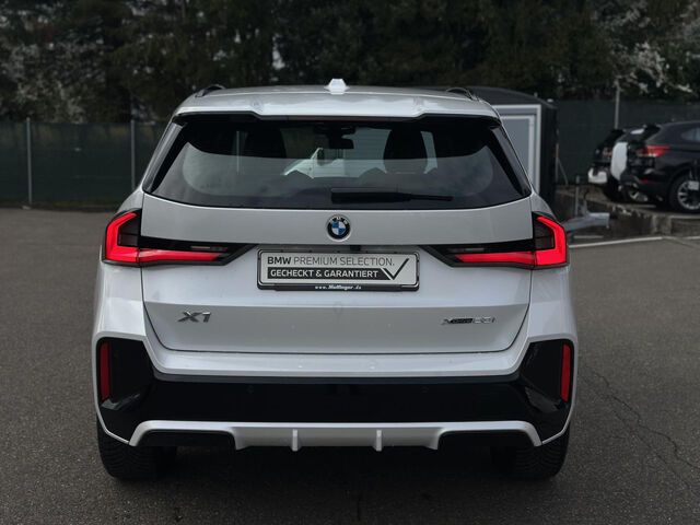 BMW X1 x23i M Sport ACC Kamera Aktivsitz KomfZ.Ha/Ka Sportpaket Bluetooth Navi LED Vollleder Klima PDC e Ansicht 7 für Fahrzeugdetailseite