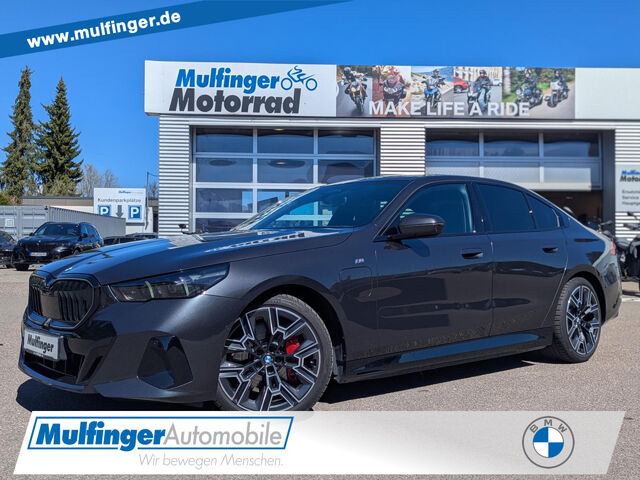 BMW 550 e xDr.M Sport Pro IntAktL.PanoD.ACC 360Â°AHK Sportpaket Bluetooth HUD Navi LED Klima Aktivlenku Ansicht 1 für Fahrzeugdetailseite