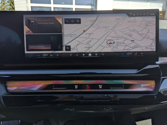 BMW 550 e xDr.M Sport Pro IntAktL.PanoD.ACC 360Â°AHK Sportpaket Bluetooth HUD Navi LED Klima Aktivlenku Ansicht 14 für Fahrzeugdetailseite