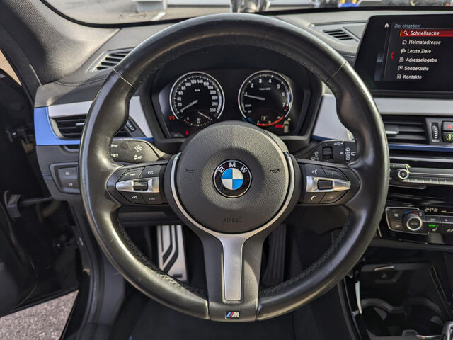 BMW X1 xDrive20i M Sport HUD ACC Kamera HiFi Navi19 Sportpaket Bluetooth Navi LED Klima Aktivlenkung PDC Ansicht 13 für Fahrzeugdetailseite