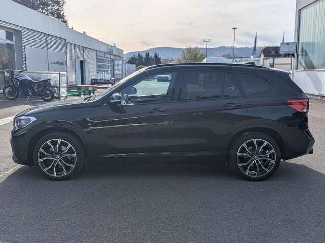 BMW X1 xDrive20i M Sport HUD ACC Kamera HiFi Navi19 Sportpaket Bluetooth Navi LED Klima Aktivlenkung PDC Ansicht 5 für Fahrzeugdetailseite