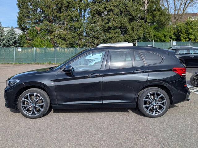 BMW X1 xDrive20i M Sport HUD ACC Kamera HiFi Navi19 Sportpaket Bluetooth Navi LED Klima Aktivlenkung PDC Ansicht 6 für Fahrzeugdetailseite