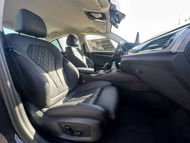 BMW 520 d Sports.LivePro.DrivAss.Kamera Sitzh.DAB 18 Bluetooth Navi LED Vollleder Klima PDC el. Fenster Ansicht 11 für Fahrzeugdetailseite