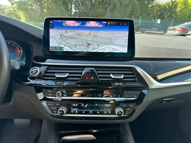 BMW 520 d Sports.LivePro.DrivAss.Kamera Sitzh.DAB 18 Bluetooth Navi LED Vollleder Klima PDC el. Fenster Ansicht 15 für Fahrzeugdetailseite