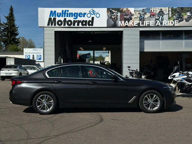 BMW 520 d Sports.LivePro.DrivAss.Kamera Sitzh.DAB 18 Bluetooth Navi LED Vollleder Klima PDC el. Fenster Ansicht 6 für Fahrzeugdetailseite