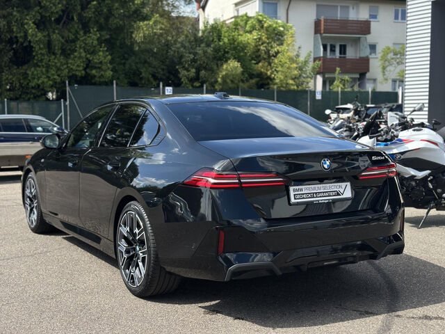 BMW 520 d M Sport PanoD.Standh.SuView.Sitzebl.ACC 20 Sportpaket Bluetooth HUD Navi LED Vollleder Klima St Ansicht 10 für Fahrzeugdetailseite