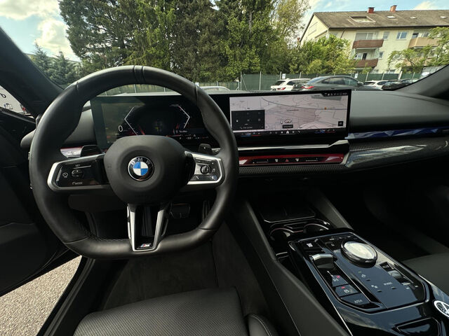 BMW 520 d M Sport PanoD.Standh.SuView.Sitzebl.ACC 20 Sportpaket Bluetooth HUD Navi LED Vollleder Klima St Ansicht 15 für Fahrzeugdetailseite