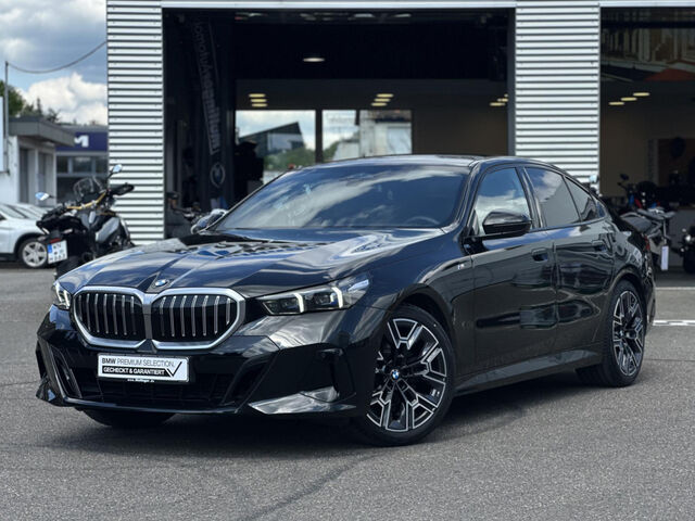 BMW 520 d M Sport PanoD.Standh.SuView.Sitzebl.ACC 20 Sportpaket Bluetooth HUD Navi LED Vollleder Klima St Ansicht 3 für Fahrzeugdetailseite