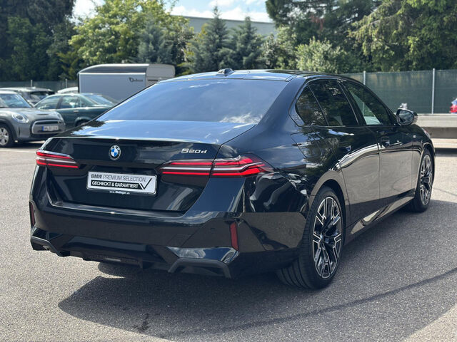 BMW 520 d M Sport PanoD.Standh.SuView.Sitzebl.ACC 20 Sportpaket Bluetooth HUD Navi LED Vollleder Klima St Ansicht 8 für Fahrzeugdetailseite