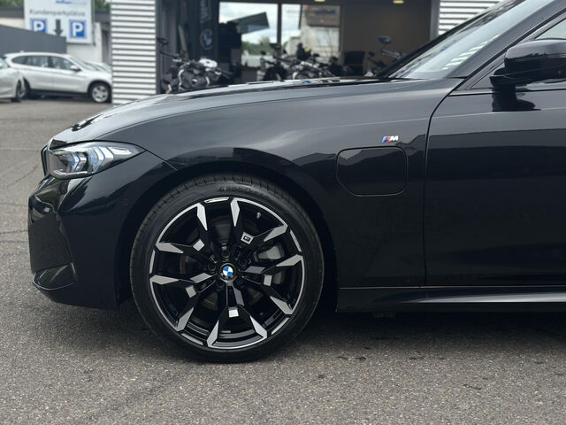 BMW 330 e xDr.M Sport Leder HUD ACC SurView HiFi 19 Sportpaket Bluetooth Navi LED Vollleder Klima Aktivle Ansicht 11 für Fahrzeugdetailseite