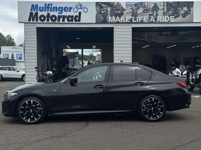 BMW 330 e xDr.M Sport Leder HUD ACC SurView HiFi 19 Sportpaket Bluetooth Navi LED Vollleder Klima Aktivle Ansicht 7 für Fahrzeugdetailseite