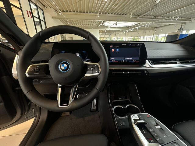 BMW iX2 xDrive30 M Sport Pro ACC PanoD. SurView. 20 Sportpaket Bluetooth HUD Navi LED Vollleder Klima St Ansicht 13 für Fahrzeugdetailseite