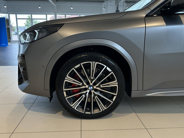 BMW iX2 xDrive30 M Sport Pro ACC PanoD. SurView. 20 Sportpaket Bluetooth HUD Navi LED Vollleder Klima St Ansicht 9 für Fahrzeugdetailseite