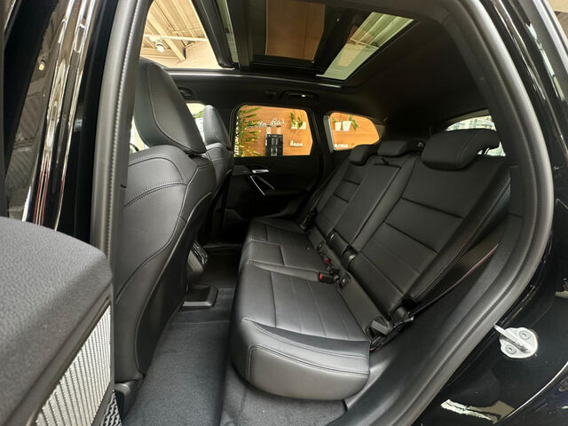 BMW iX1 xD.30 M Sport Pro HUD Ha/Ka AHK SurView. 20 Sportpaket Bluetooth Navi LED Vollleder Klima Standh Ansicht 11 für Fahrzeugdetailseite