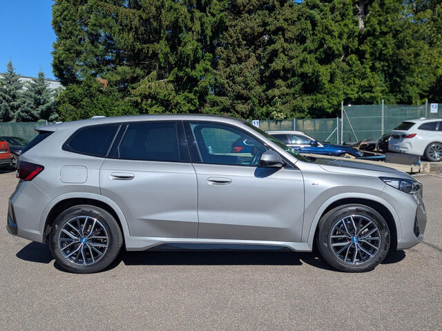 BMW iX1 e20 M Sport AktivS.HUD ACC SuView.Lenkradh. Sportpaket Bluetooth Navi LED Klima Standhzg PDC el. Ansicht 5 für Fahrzeugdetailseite