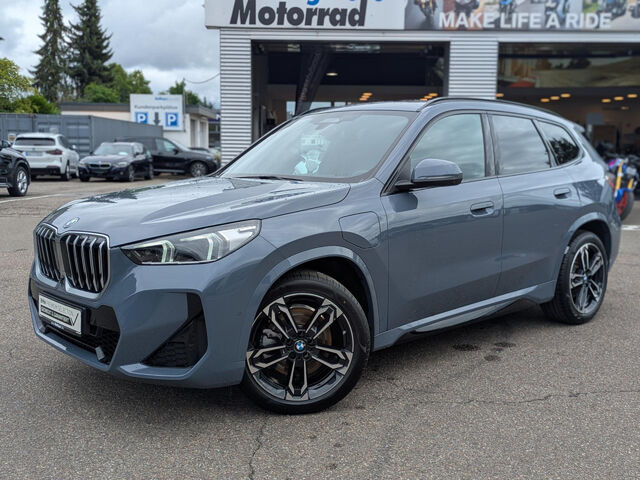 BMW X1 x30e M Sport PanoD.HUD ACC SurView Ha/Ka.19 Sportpaket Bluetooth Navi LED Vollleder Klima Standhz Ansicht 2 für Fahrzeugdetailseite